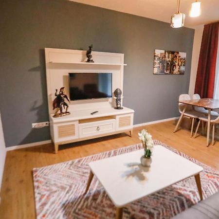 Turis Ferienwohnung 50-2 Triberg im Schwarzwald Bagian luar foto